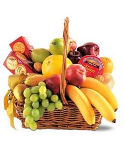 Купить корзину "Фруктовый микс" для тех кто любит разнообразие фруктов  с доставкой в по Челябинску